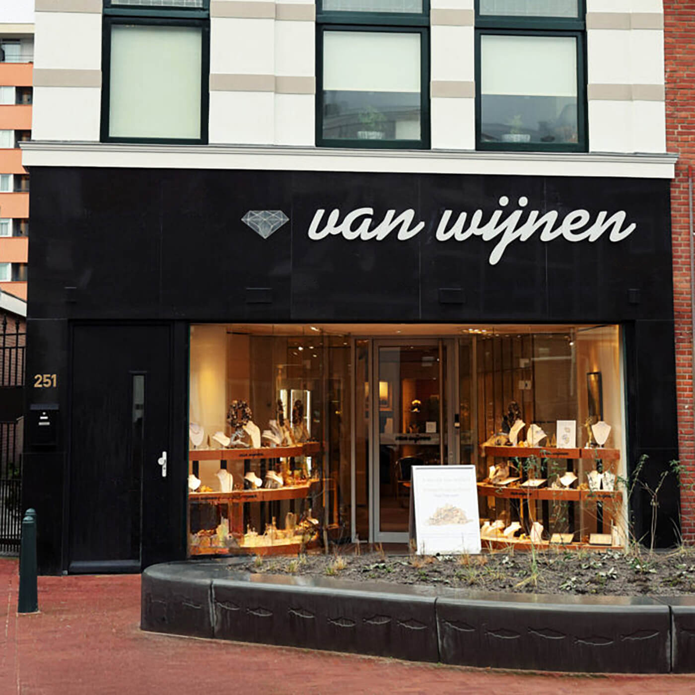 Juwelier van Wijnen vooraanzicht